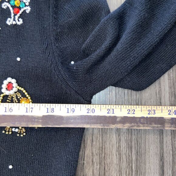 K.I.K.I.T S Christmas Sweater Size Large Beaded - Picture 12 of 16